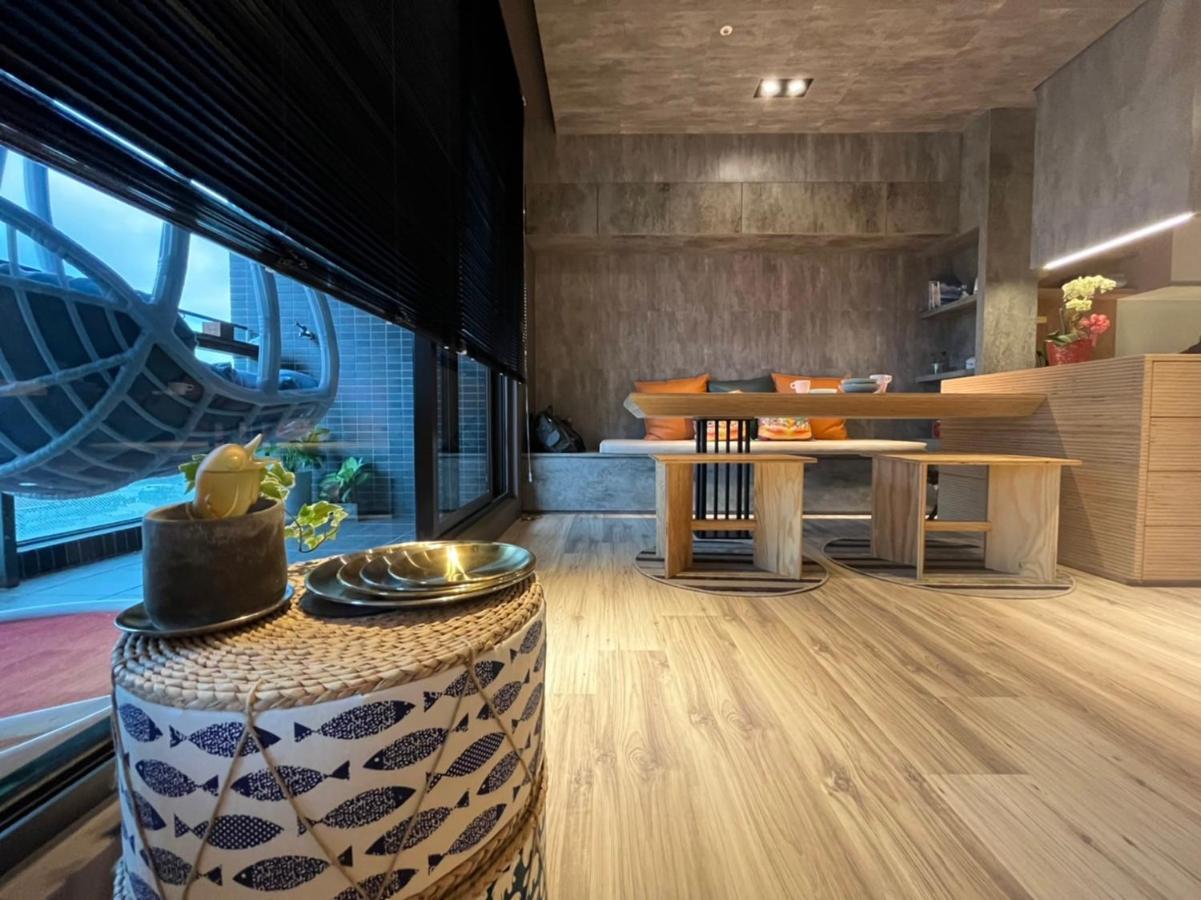 Toucheng Happyhouse頭城黑皮家 附早餐 Lejlighed Eksteriør billede