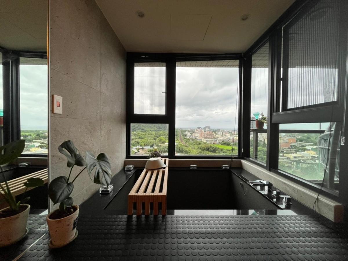Toucheng Happyhouse頭城黑皮家 附早餐 Lejlighed Eksteriør billede