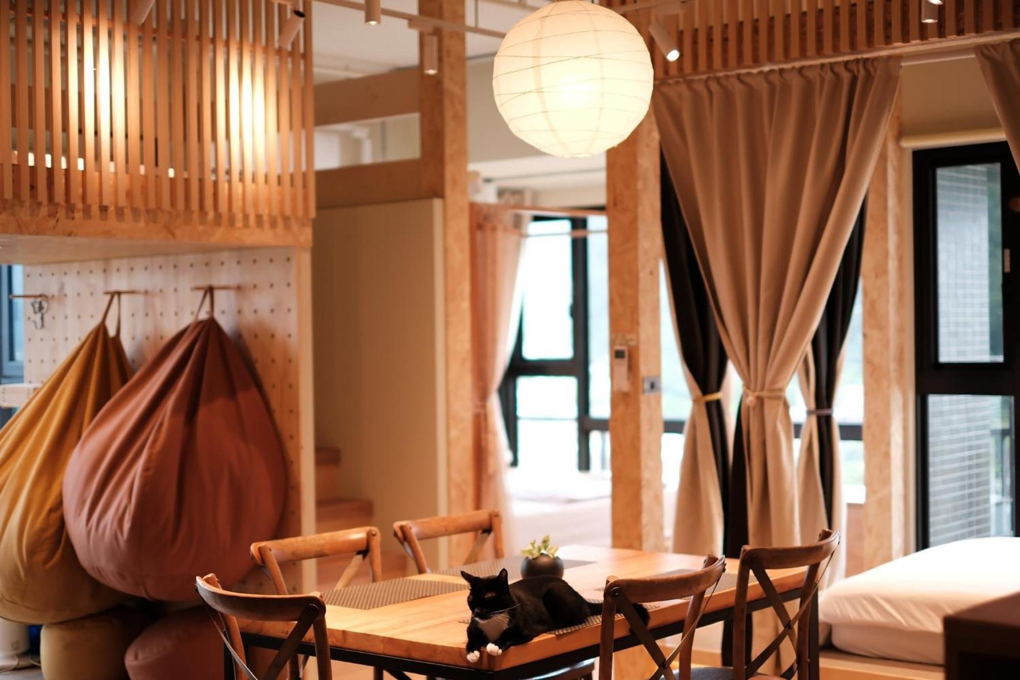 Toucheng Happyhouse頭城黑皮家 附早餐 Lejlighed Eksteriør billede
